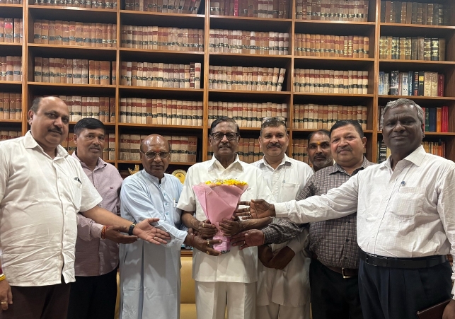Labour Construction Workers Union facilitates Sh. Jain