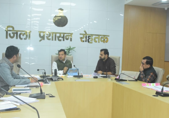 Officials Should Accelerate the Pace of Development Work in Rural Areas