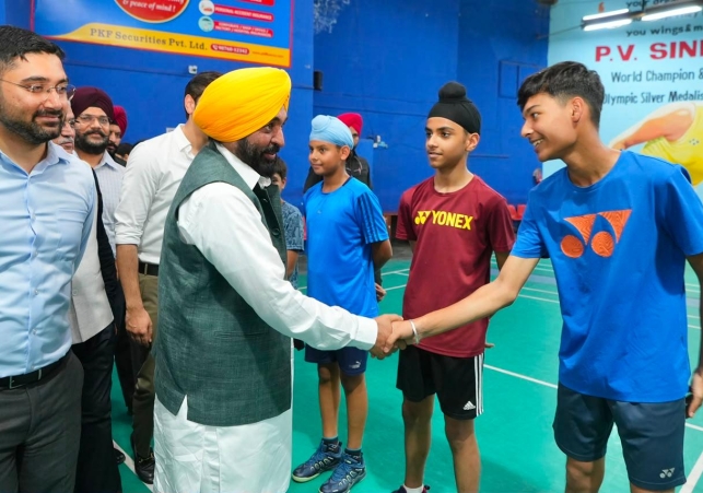 CM Bhagwant Singh Mann Reviews Preparedness for National Badminton Championship Slated to Be Held in Jalandhar