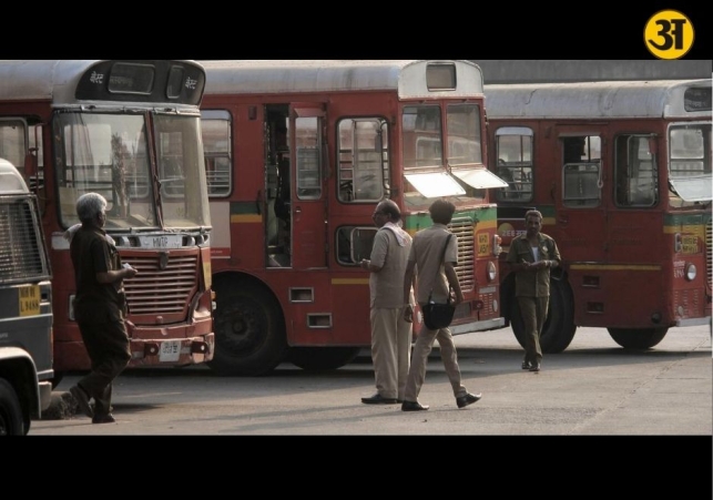 BEST strike brings Mumbai to a halt as buses stay off roads