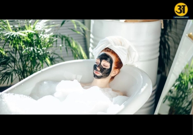 Innovative bed style shower promises fullbody wash while you relax