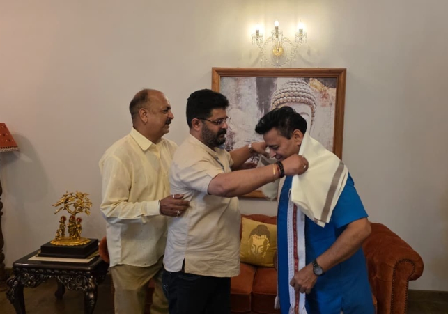 Avi Bhasin Meets Senior BJP Leader Sunil Deodhar
