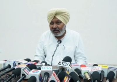 Sanitation workers withdraw strike after talks with Punjab Govt