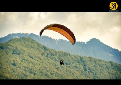 Two foreign paragliders rescued after crash landing during flights in Manali and Bir Billing